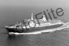 BW672485.jpg